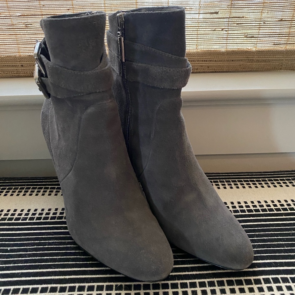 Grey Calvin Klein Boots, Size 9